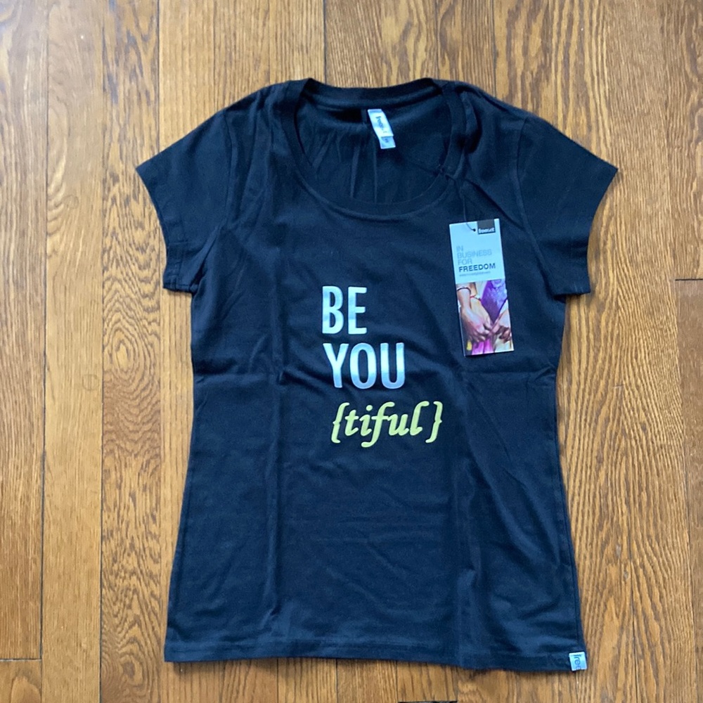 NWT BeYoutiful Beautiful t shirt